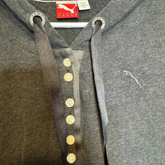 Puma Women’s Gray Pull Over Henley Long Sleeve Top Large Front Pocket Size Small - Picture 2 of 6